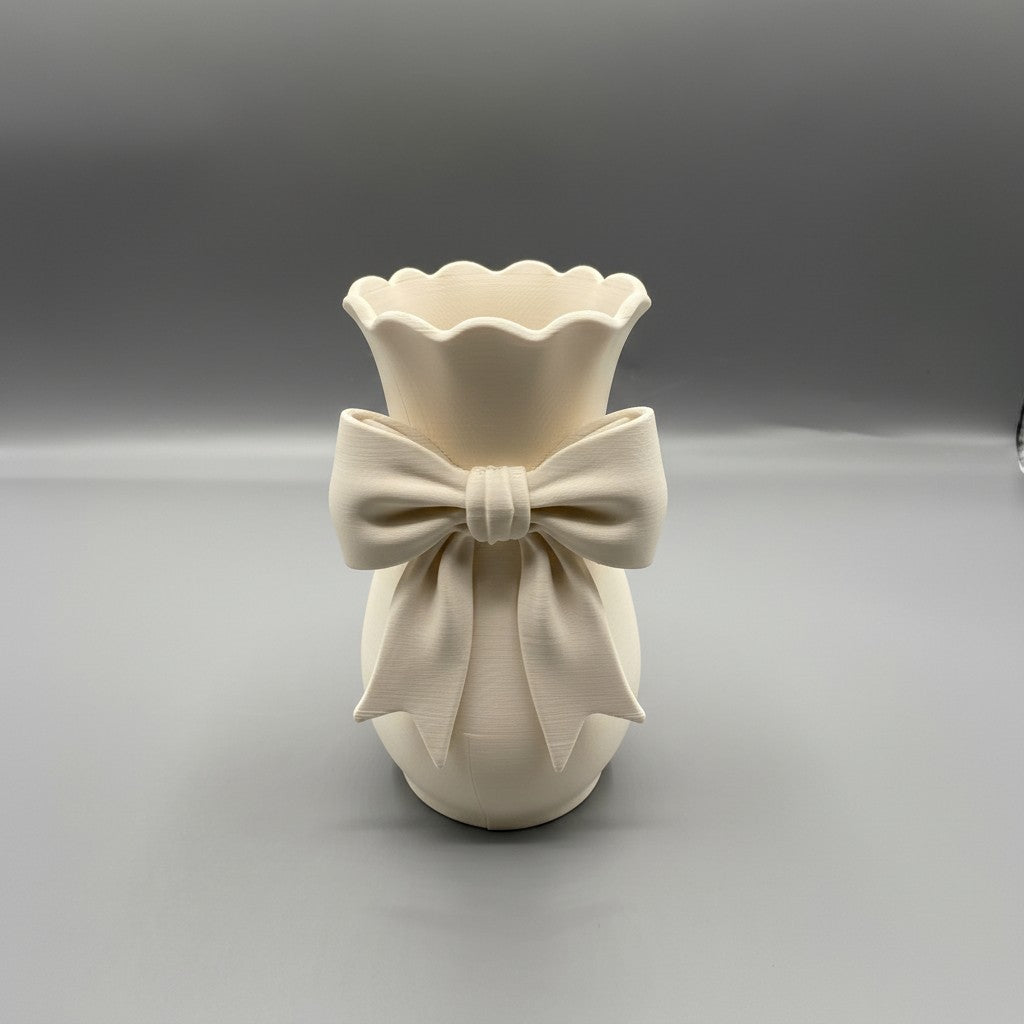 Kurdeleli Zarif Çiçek Vazosu